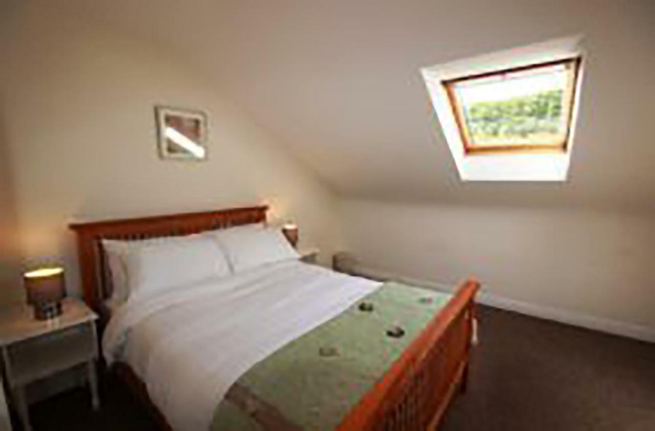 93 Clifden Glen Holiday Home Экстерьер фото
